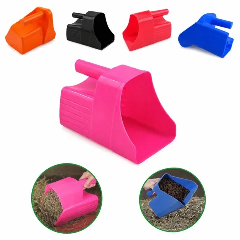 Ergonomic Farm Feed Scoop for Livestock Grains, Wide Opening 2
