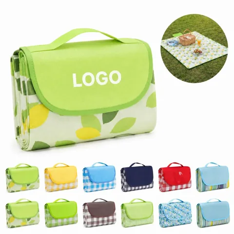 Foldable Waterproof Oxford Picnic Mat with Gingham Pattern